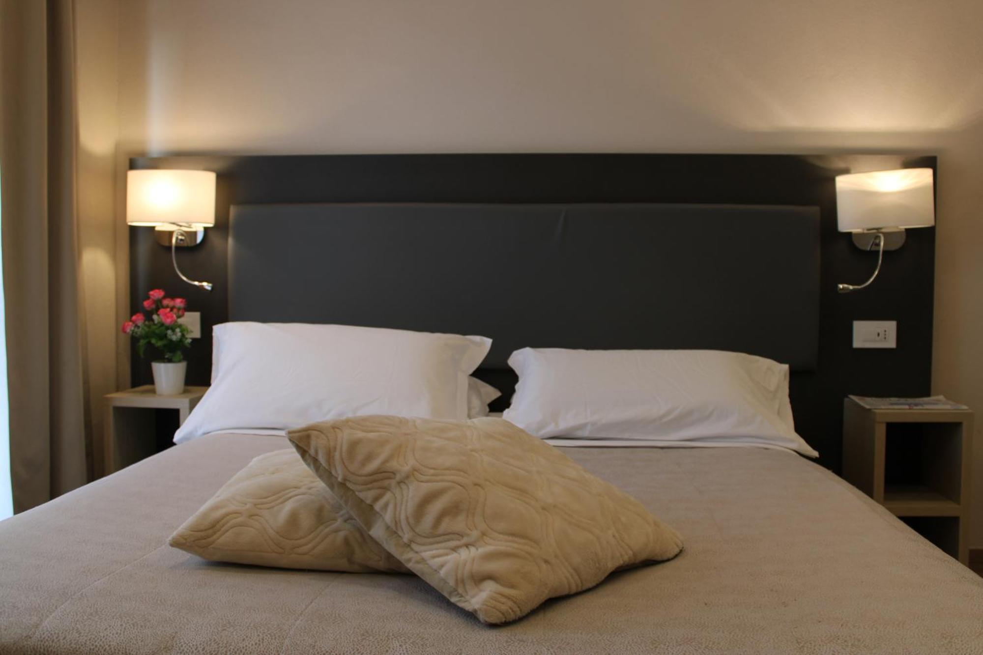 Hotel Victoria 쿠네오 외부 사진